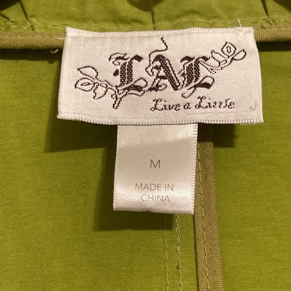 Live a Little Green Jacket - Picture 3 of 3